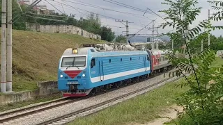 Электровоз ЭП1П-032 с поездом №653С КисловодскーМинеральные Воды