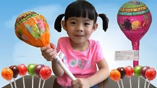 Bóc Kẹo Mút Khổng Lồ - Giant Lollipop Surprise Unboxing ❤ AnAn ToysReview TV ❤