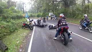 Satmori Lembang, tabrakan beruntun ZX dan R25 ( Crash Awal Tahun )