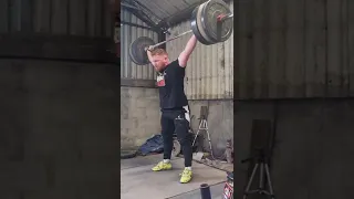 120kg Snatch - 4 weeks apart!