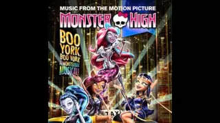Monster High  Steal The Show