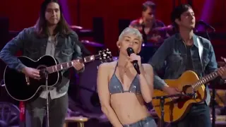 Miley Cyrus - Why Would You Only Call Me When You're High live