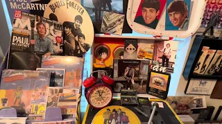 803 Awesome #Beatles room tour