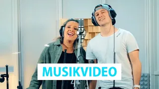 Daniela Alfinito & Maurizio -  Ein Mensch wie ein Bergwerk (Offizielles Video)