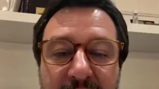 SALVINI RISPONDE AGLI INSULTI SU INSTAGRAM  PARTE 3 (A SALVINI PIACCIONO I PISELLI)