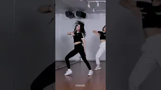 STAYC - So Bad (ISA Fancam) DANCE PRACTICE FOCUS