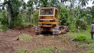 Proses pembuatan jalan dengan bulldozer