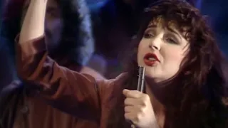 Kate Bush - Running Up That Hill - Wogan - 05/08/1985 [MTV video version]