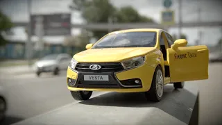 Машинка металлическая Яндекс.Такси, коллекционная модель LADA VESTA, 1:24, озвучено ЯНДЕКС.ТАКСИ