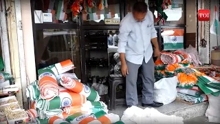 Demand for tricolours has soared high, traders unable to fulfil the orders