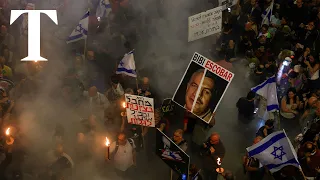 Protesters scuffle with police in Tel Aviv as thousands demand hostage deal