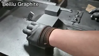 The process of cutting graphite blocks