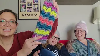 Cozy Up Knits episode 215:LOL Sound warning.. we tend to laugh really loud LOL