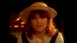 Mike Oldfield feat. Maggie Reilly - Moonlight Shadow (music video 1983/HD)