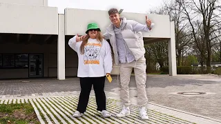 Sandra & Luca besuchen ihre GRUNDSCHULE