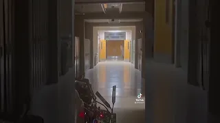 Behind the scenes of Euphoria Season 2 : Where Maddy chases Cassie down the hallway