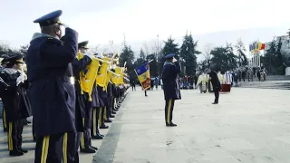 12/01/21: Ceremonia de depunere de coroane şi jerbe de flori la Mormântul Ostașului Necunoscut