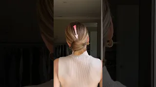 HOW TO CREATE A CHIC LOW BUN