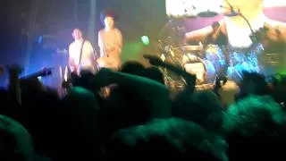 Chase and Status feat Mali - Let You Go (Live)