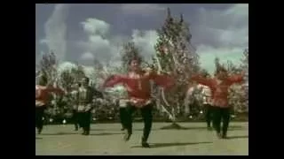 Горячий русский танец Hot Russian Dancing Ethno Superb Pyatnitsky Choir And Uralsky Choir