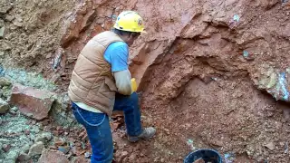 Large Clusters being dug by Bobby Fecho at Bear Mountain Crystal Mine in Mount Ida, Arkansas