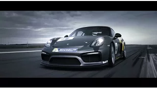 The new Cayman GT4 Clubsport: Runway