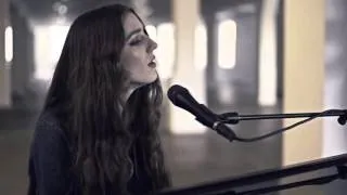 Birdy - Beautiful Lies (Official Live Performance Video)