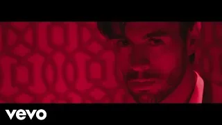 Enrique Iglesias - EL BAÑO ft. Bad Bunny