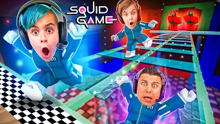 PUSHING PEOPLE IN SQUID GAME! Roblox Trolling (Daylin's Funhouse)