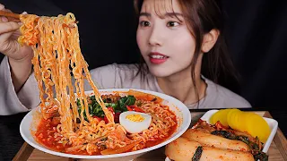 ASMR TeumSae(Gap) Ramen and Ponytail Radish Kimchi Mukbang [Suna ASMR][ENG SUB]