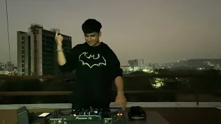 D4VE Live @ My balcony in PUNE