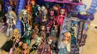 LIZZIE’S HUGE FLEA MARKET AND THRIFT STORE HAUL! | 30 dolls! Monster High and more!