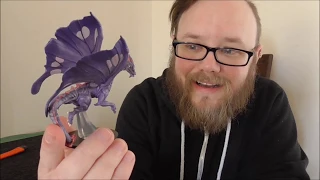 Unboxing a brick of Dungeon of the Mad Mage miniature boosters!