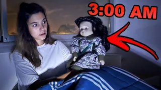 ENCONTRAMOS A MI AMIGA HABLANDO CON LA MUÑECA MALDITA A LAS 3AM