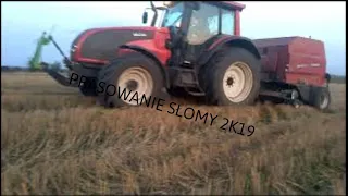 Prasowanie słomy 2019  Valtra T131 i Prasa Case