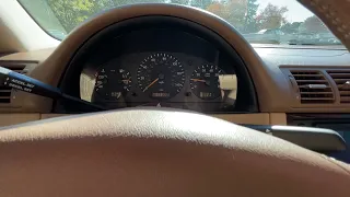 2004 Mercedes ML350 rev and view of interior.