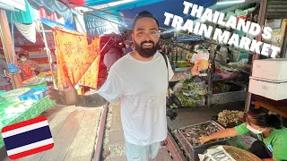 MAEKLONG RAILWAY MARKET in Bangkok, Thailand 🇹🇭