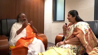 Famous Playback Singer #anuradhapaudwal JiInterviews Gurudev Sri Sri Ravi Shankar Ji