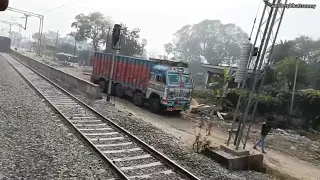 Sapt Kranti Superfast Express 😱🙀🔥🔥 || Anand vihar to Muzaffarpur || attack on goods train || 130KMPH