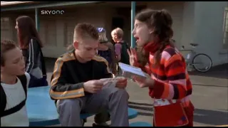 Malcolm in the Middle - Cynthia's Party