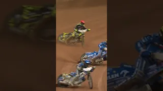 Zmarzlik climbs from last! 🔥 | FIM Speedway Grand Prix