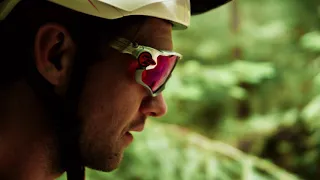 Oakley - In The Details feat. Greg Minnaar