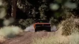 Dukes of Hazzard - General Lee Lifts Off.flv