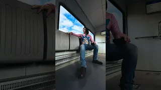 Как круто сфотографировать парня в поезде для инсты #идеядляфото #креативноефото #путешествия