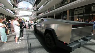 Canon VR180 3D - Tesla Cybertruck in Berlin (Stills)