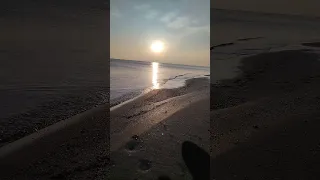 Восход солнца над морем. Sunrise over the sea.