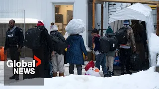 Quebec calls on Ottawa to stem the flow of asylum seekers at Roxham Road