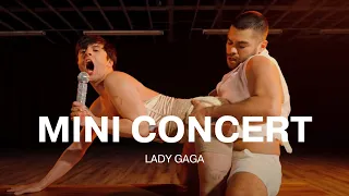 Mini Concert Lady Gaga