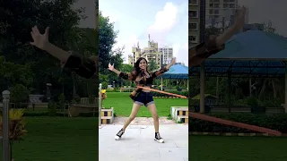 Mausam Hai Bada Qatil | Chup Chup Ke | Vaishnavi More | HulaHoop | DancingDoll