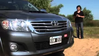 Toyota Hilux 3.0 SRV 4x4 - Test - Martín Sacán